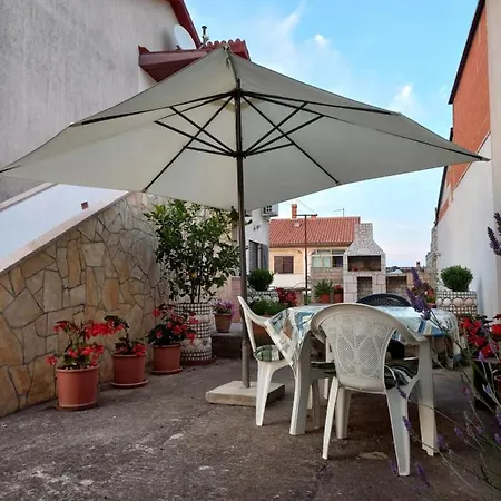 Maya Apartman Banjole