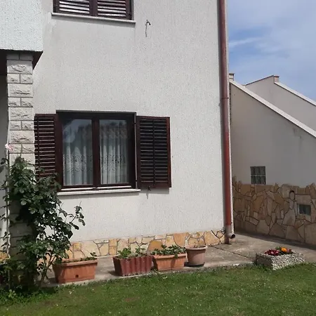 Apartman Maya
